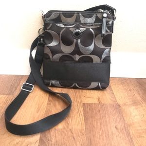 COACH Kitt Crossbody Messenger bag